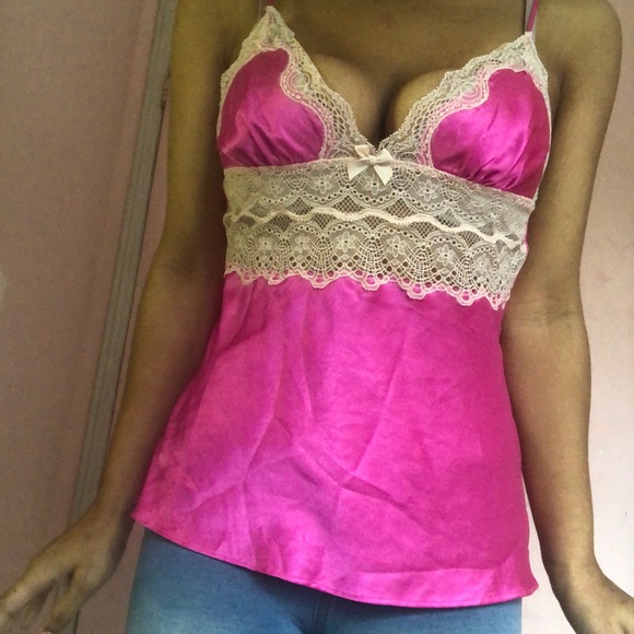 Victoria secret hot pink lacy cami top y2k - Picture 3 of 3